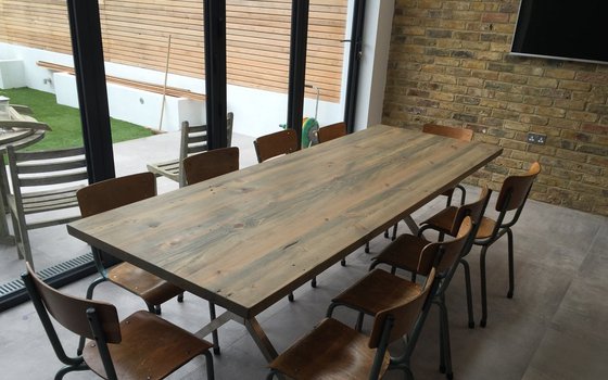 X Shaped Stainless Steel Legs Industrial Dining Table